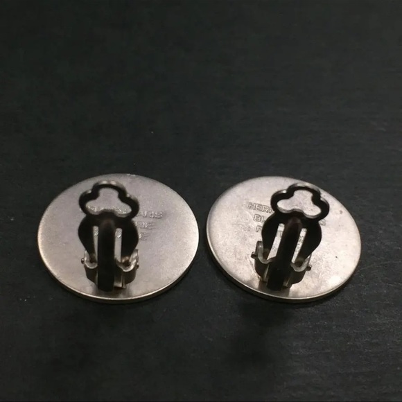 HERMES SILVER COIN LOGO BIJOUTERIE FANTAISE CLIP-ON EARRINGS + BOX - Picture 5 of 13